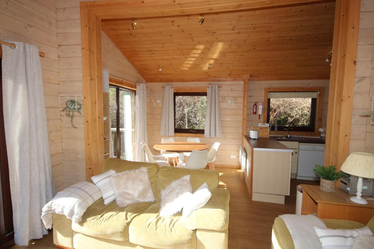 Hartland Hideaway Lodge Woolfardisworthy  Exteriör bild